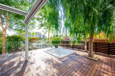 Deslumbrante-y-moderna-casa-con-jardin-terraza-...