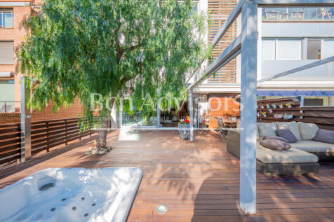 Deslumbrante-y-moderna-casa-con-jardin-terraza-...