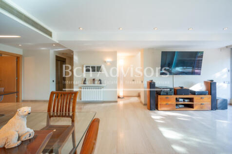 Deslumbrante-y-moderna-casa-con-jardin-terraza-...