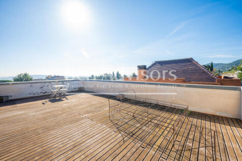 Deslumbrante-y-moderna-casa-con-jardin-terraza-...