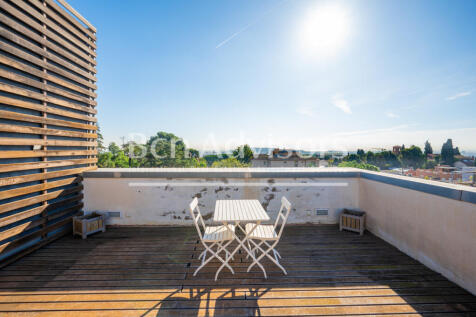 Deslumbrante-y-moderna-casa-con-jardin-terraza-...