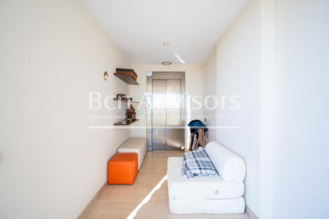 Deslumbrante-y-moderna-casa-con-jardin-terraza-...