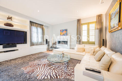 Increible-atico-con-terrazas-en-palacete-modern...