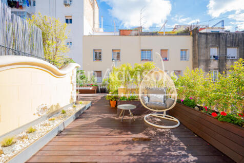 Increible-atico-con-terrazas-en-palacete-modern...