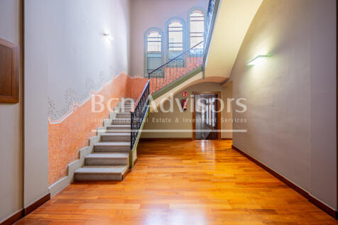 Increible-atico-con-terrazas-en-palacete-modern...