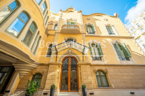 Increible-atico-con-terrazas-en-palacete-modern...