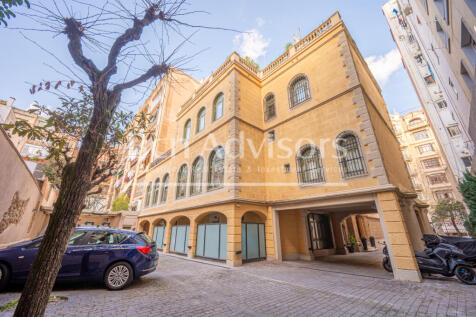 Increible-atico-con-terrazas-en-palacete-modern...