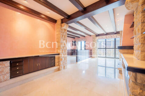 Formidable-luminoso-atico-duplex-con-5-habitaci...