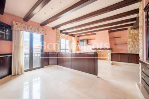 Formidable-luminoso-atico-duplex-con-5-habitaci...