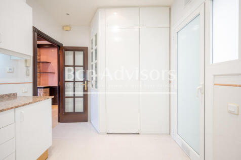 Formidable-luminoso-atico-duplex-con-5-habitaci...