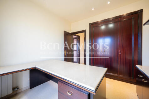 Formidable-luminoso-atico-duplex-con-5-habitaci...