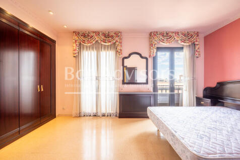 Formidable-luminoso-atico-duplex-con-5-habitaci...