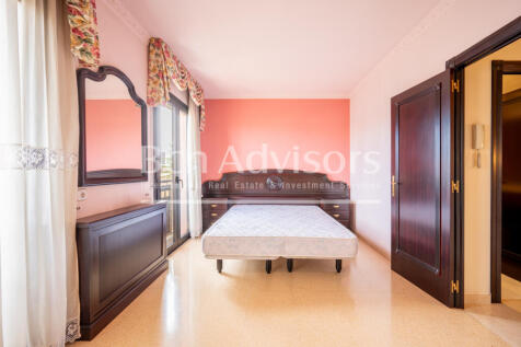 Formidable-luminoso-atico-duplex-con-5-habitaci...