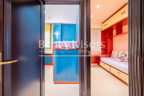 Formidable-luminoso-atico-duplex-con-5-habitaci...