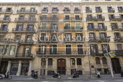 Atractivo-y-amplio-piso-modernista-a-reformar-e...