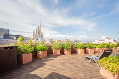 Fantastico-atico-con-terraza-vistas-a-La-Sagrad...