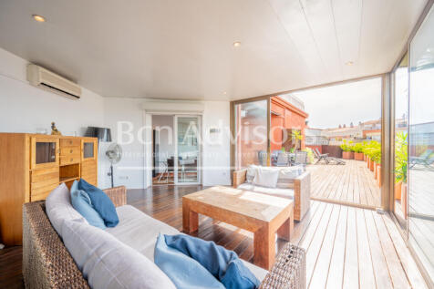 Fantastico-atico-con-terraza-vistas-a-La-Sagrad...