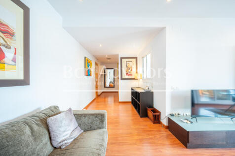 Fantastico-atico-con-terraza-vistas-a-La-Sagrad...