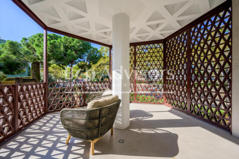 espectacular-y-amplia-vivienda-lujo-reformada-a...