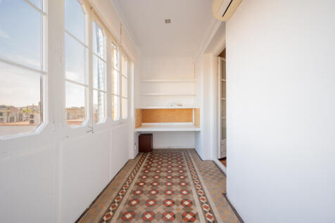 Maravilloso-y-centrico-atico-duplex-con-terraza...