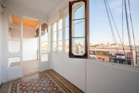 Maravilloso-y-centrico-atico-duplex-con-terraza...