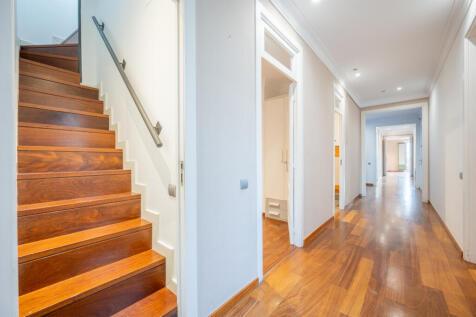 Maravilloso-y-centrico-atico-duplex-con-terraza...