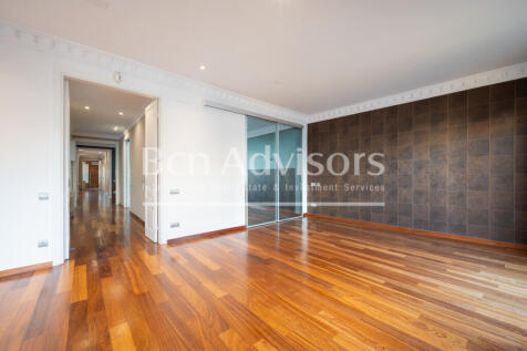 Maravilloso-y-centrico-atico-duplex-con-terraza...