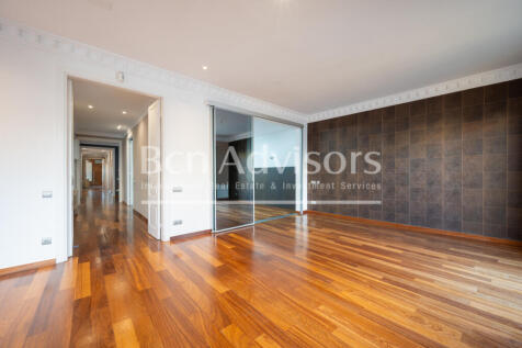 Maravilloso-y-centrico-atico-duplex-con-terraza...