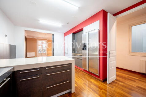 Maravilloso-y-centrico-atico-duplex-con-terraza...