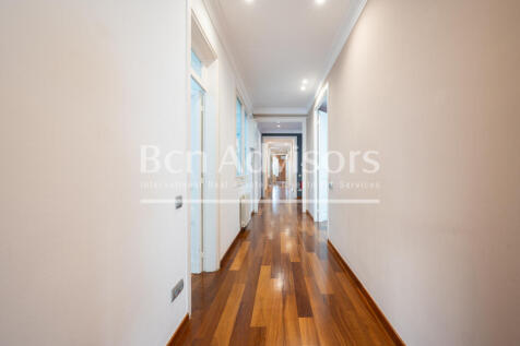 Maravilloso-y-centrico-atico-duplex-con-terraza...
