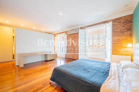 Maravilloso-y-centrico-atico-duplex-con-terraza...