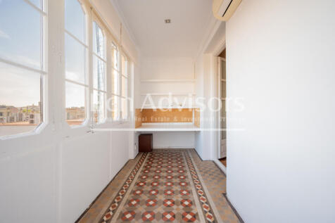 Maravilloso-y-centrico-atico-duplex-con-terraza...