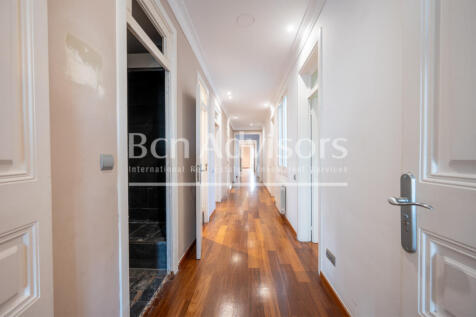Maravilloso-y-centrico-atico-duplex-con-terraza...
