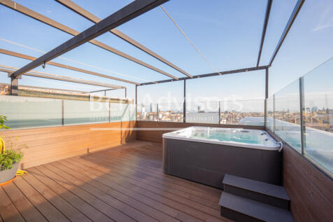 Maravilloso-y-centrico-atico-duplex-con-terraza...
