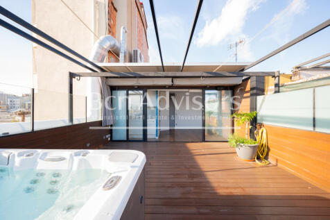 Maravilloso-y-centrico-atico-duplex-con-terraza...