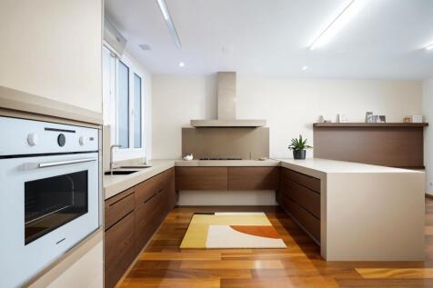 Maravilloso-y-centrico-atico-duplex-con-terraza...
