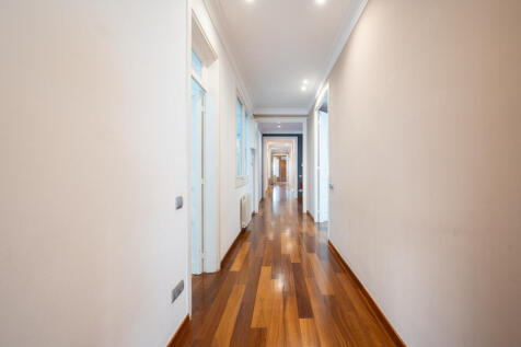 Maravilloso-y-centrico-atico-duplex-con-terraza...
