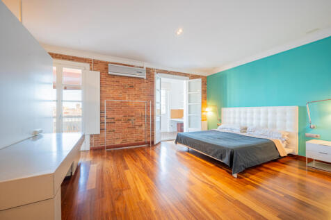 Maravilloso-y-centrico-atico-duplex-con-terraza...