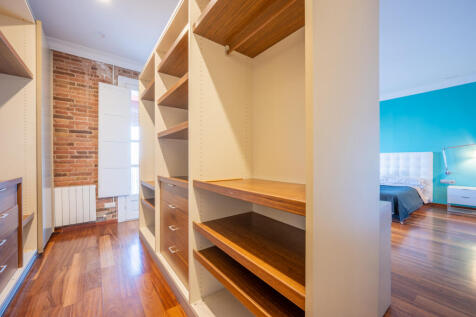 Maravilloso-y-centrico-atico-duplex-con-terraza...