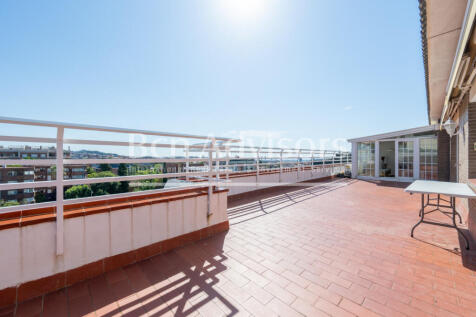 Estupendo-y-amplio-atico-con-terraza-y-fabulosa...