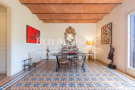 majestuoso-piso-reformado-con-elementos-origina...