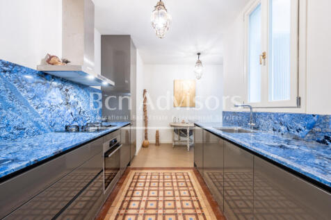 majestuoso-piso-reformado-con-elementos-origina...