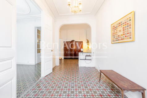 Luminoso-piso-a-reformar-con-elementos-original...