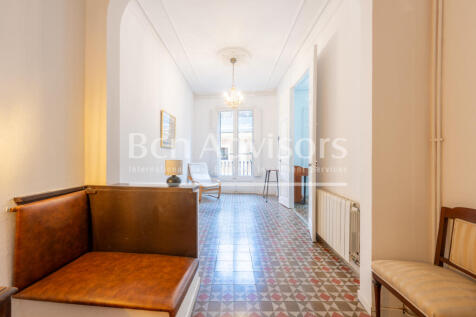 Luminoso-piso-a-reformar-con-elementos-original...