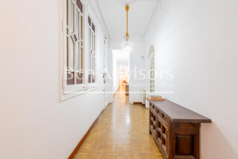 Luminoso-piso-a-reformar-con-elementos-original...