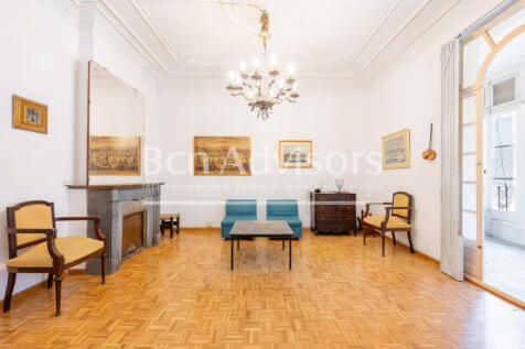 Luminoso-piso-a-reformar-con-elementos-original...