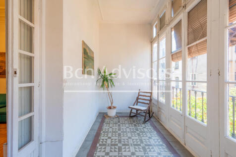 Luminoso-piso-a-reformar-con-elementos-original...