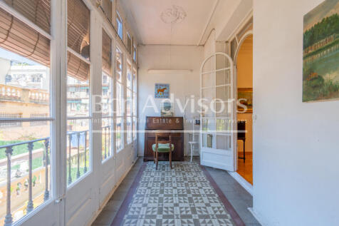 Luminoso-piso-a-reformar-con-elementos-original...