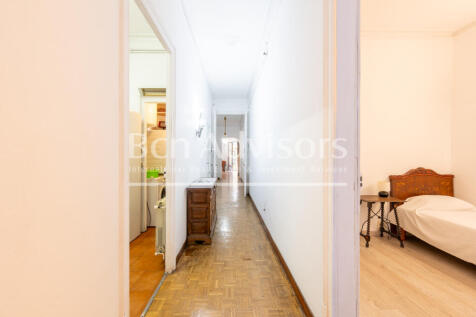 Luminoso-piso-a-reformar-con-elementos-original...