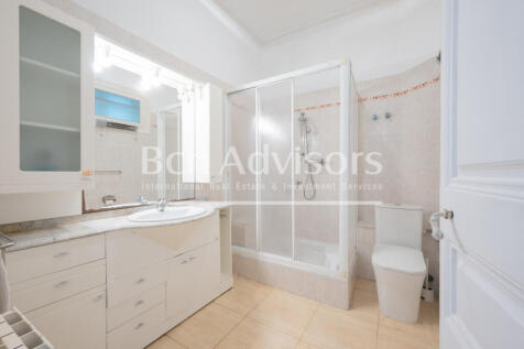 Luminoso-piso-a-reformar-con-elementos-original...
